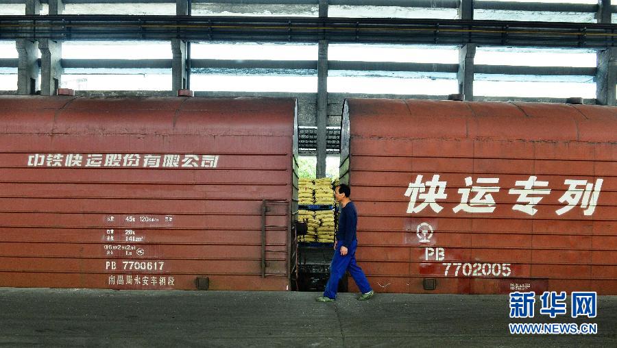 中国铁路将实施货运组织改革