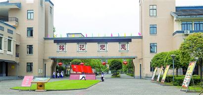 十年之后重访汶川 镜头记录十年间的涅盘重生