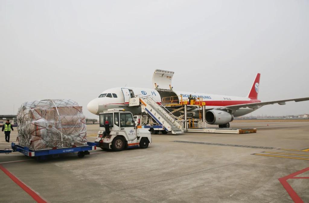 南通“空中快线”助力本土产业链接全球市场