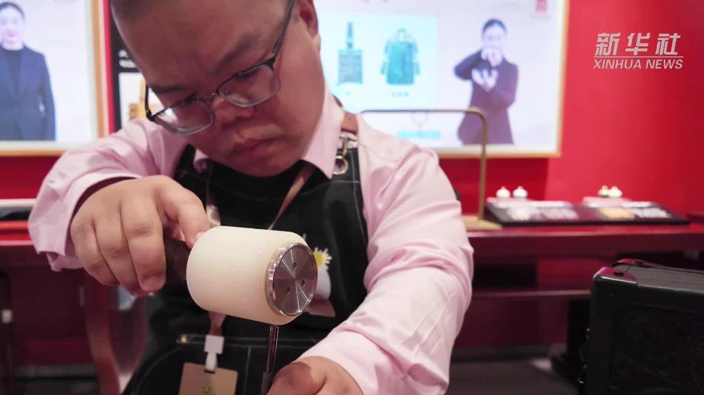 殘疾人文化藝術作品展走進故宮