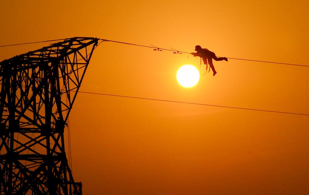 安徽香涧至鹭岛500千伏线路工程实现主体完工