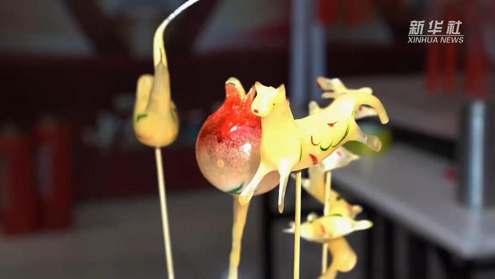 安徽铜陵：年货大集热闹开集