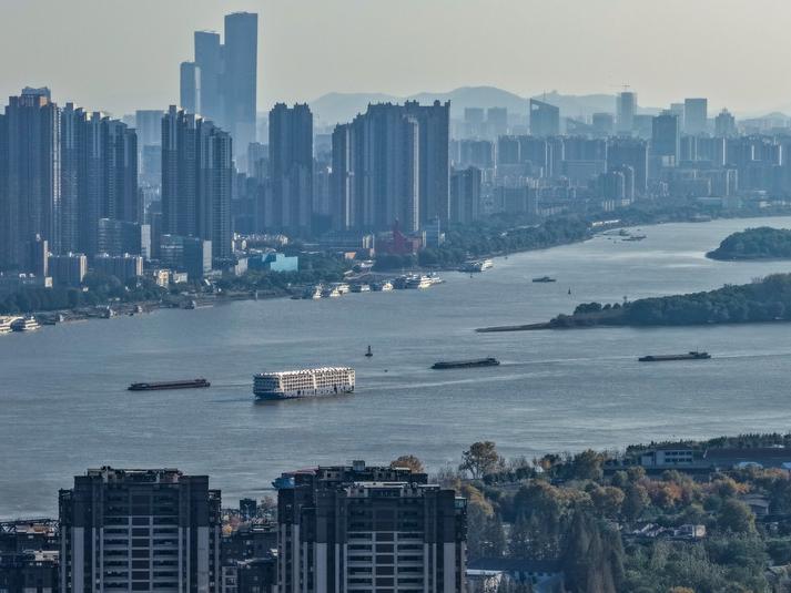 江苏：开启“十五五”，实干“挑大梁”