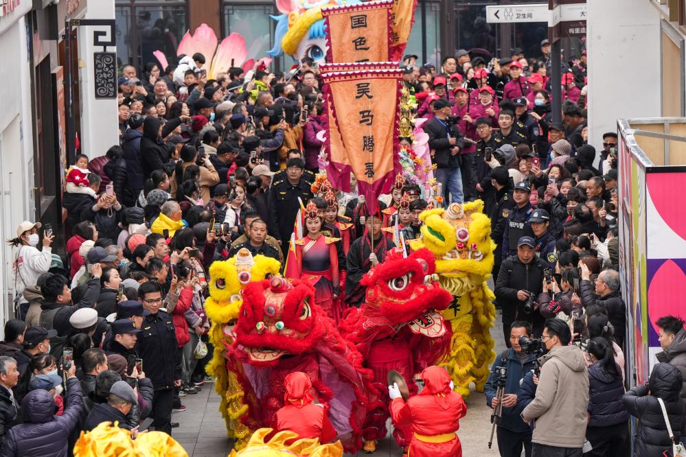 江苏无锡：泰伯庙会展吴韵风采