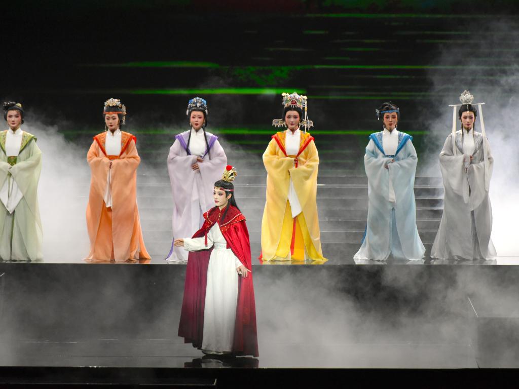 文化新观察|百廿越韵，何以青春