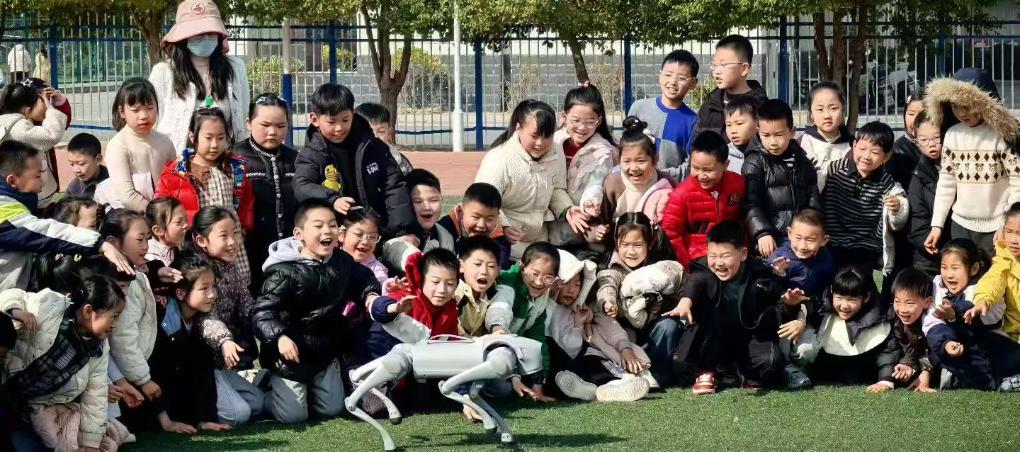 中国科学技术馆流动科普设施精准服务试点项目走进江苏省