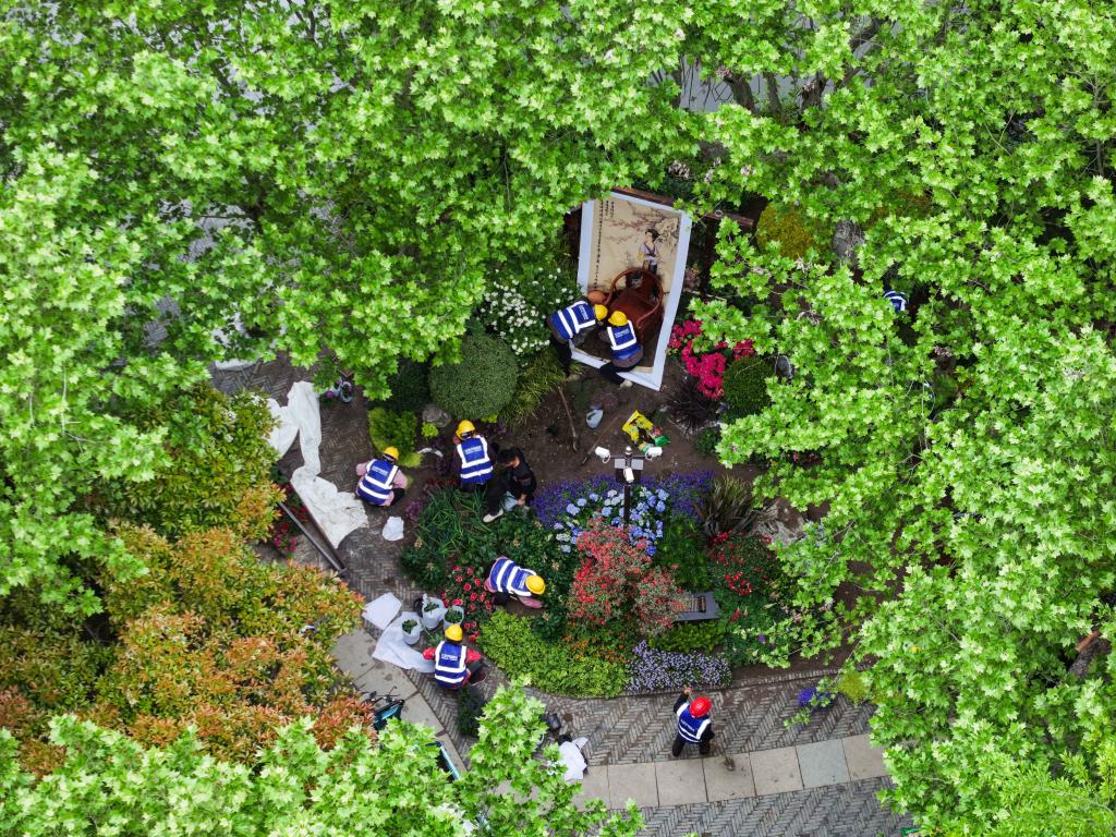 江苏如皋：以花为艺 匠造美景