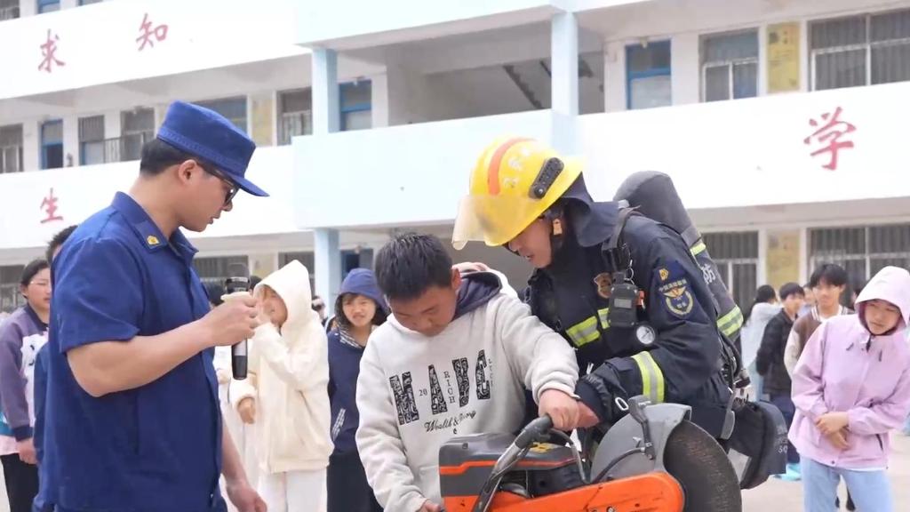 江苏淮安：安全教育助力织密校园“防护网”