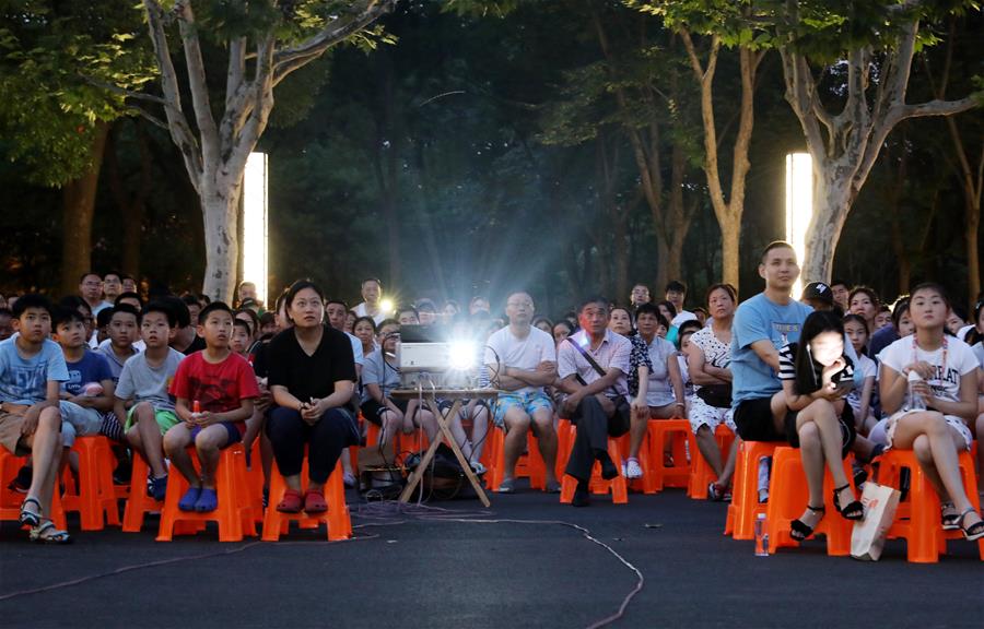 涼爽夏夜 來看一場露天電影