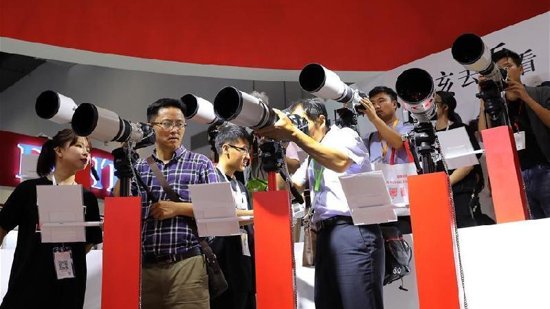 上海國際攝影器材和數碼影像展覽會開幕