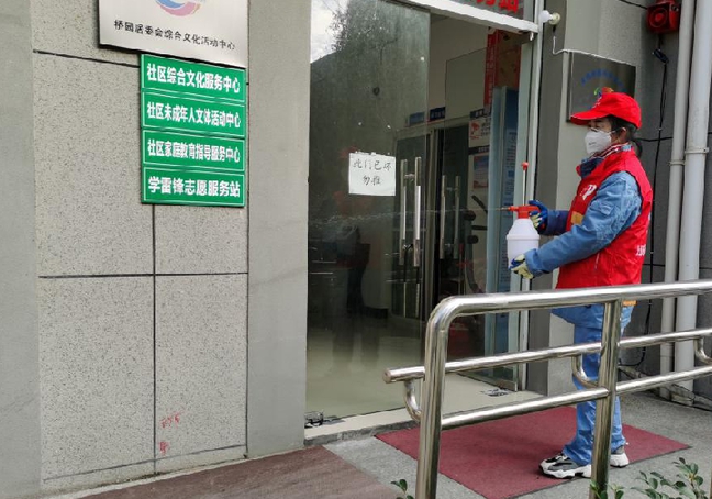 讓黨旗飄揚在戰&ldquo;疫&rdquo;一線&mdash;&mdash;石化黨員志願者在行動